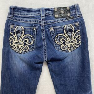 Miss Me Jeans Womens 27 cuffed capri blue Denim embellished fleur de lis Pockets